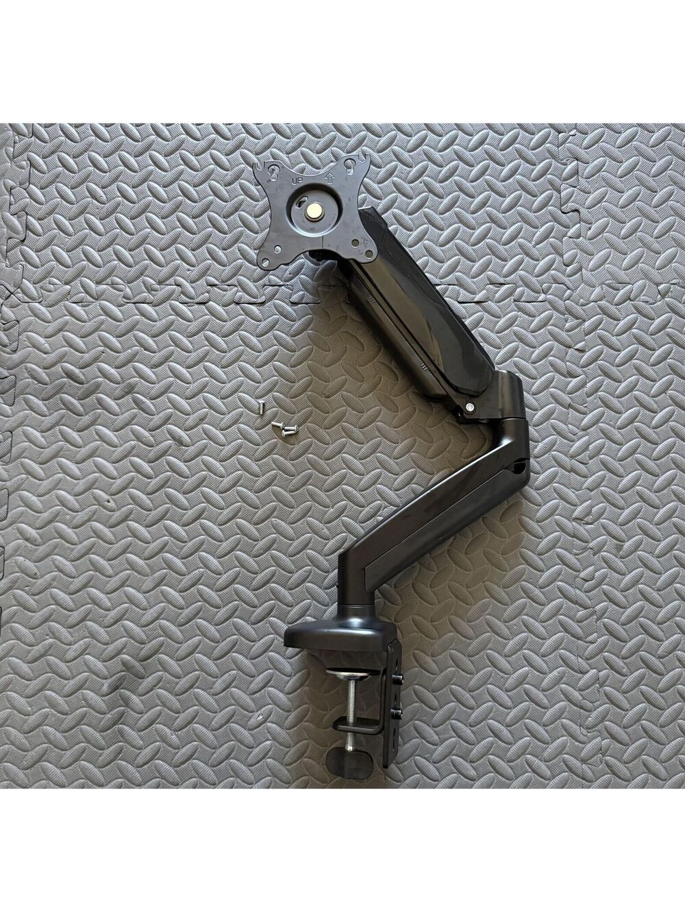 ErGear 13 to 49 inches Single Monitor Mount